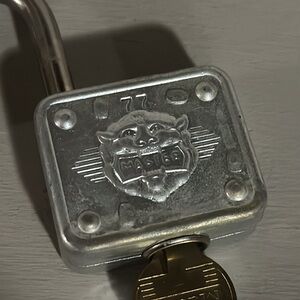 Vintage - MASTER LOCK -  with 2 keys